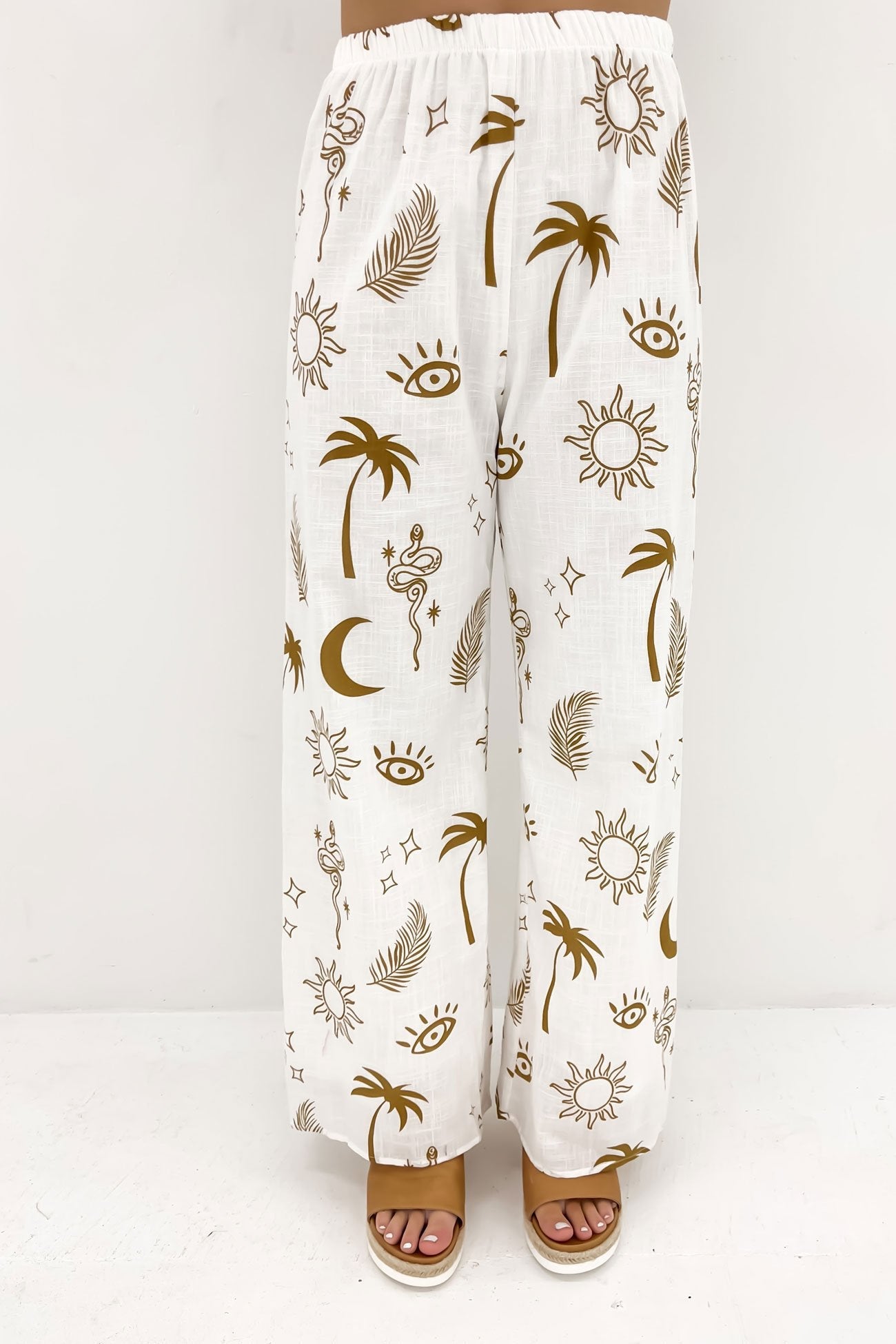 Aphaea Pant Set White Tan
