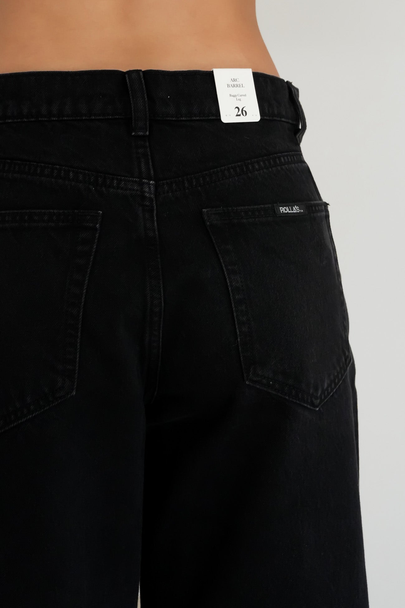 Arc Barrel Jean Black Sand