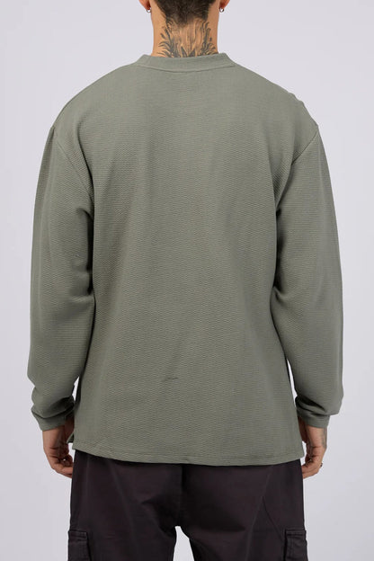 Arching Textured Crew Agave Green