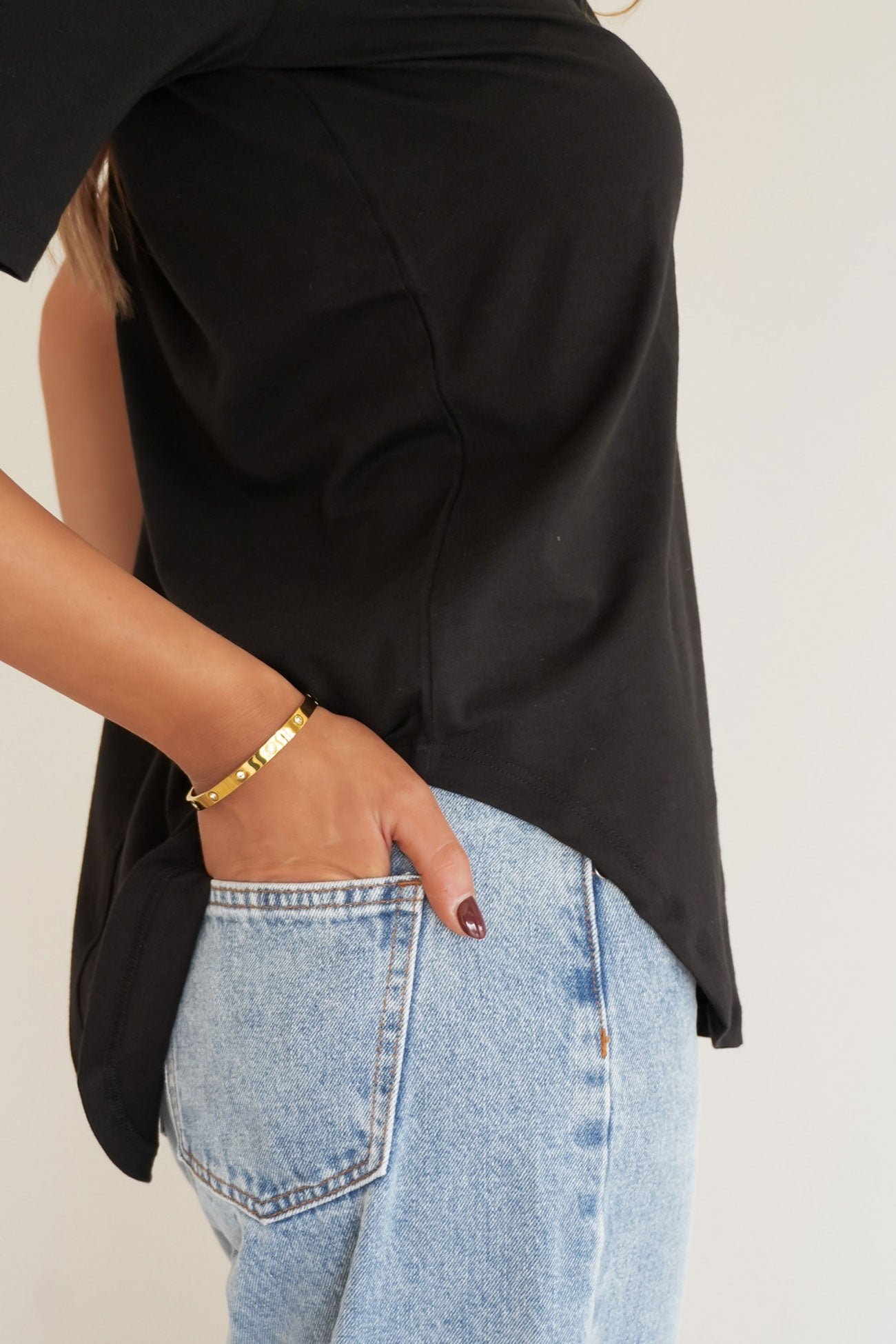 Ariana Tee Black