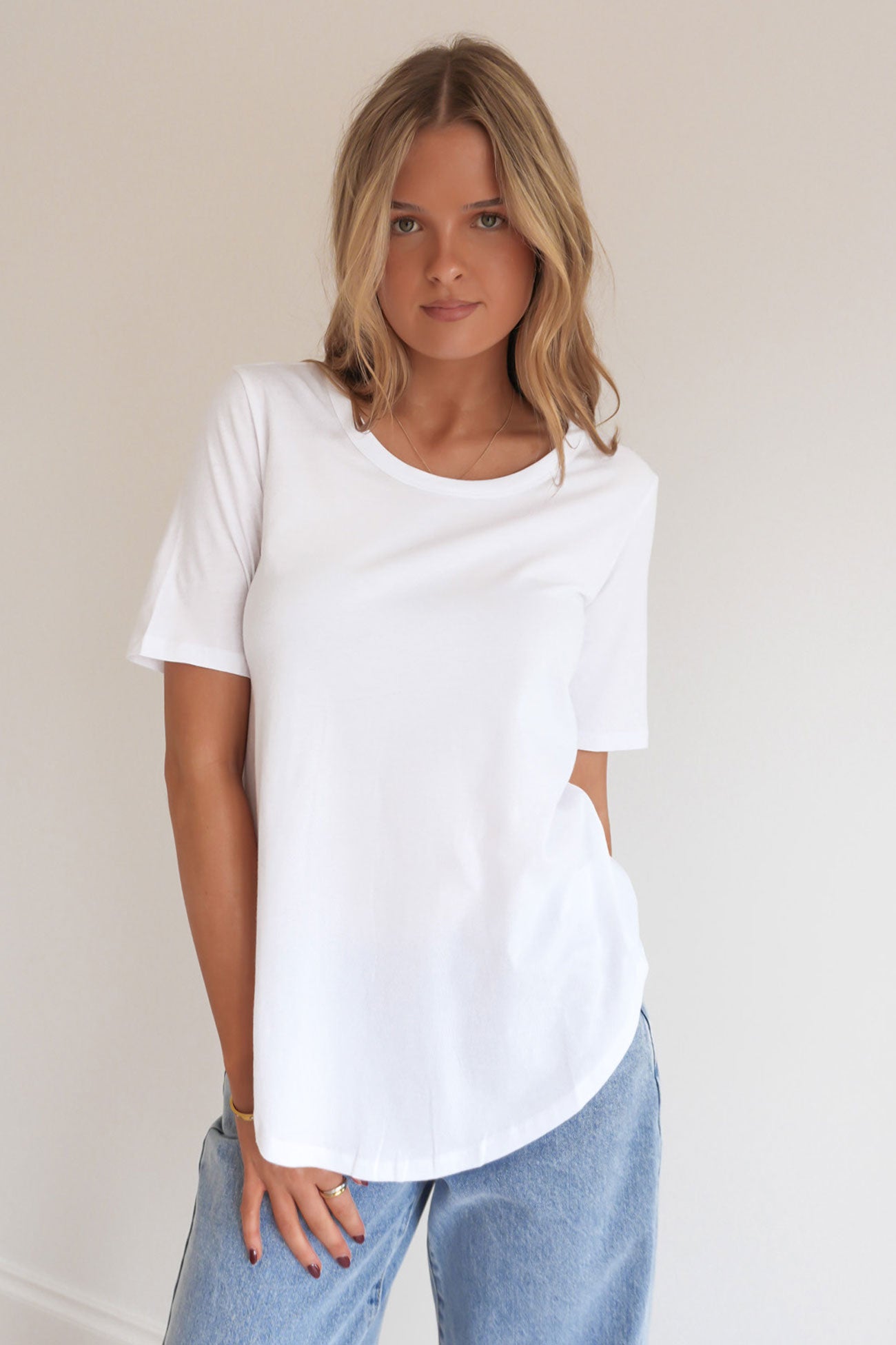 Ariana Tee White