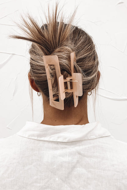 Aubree Claw Clip Peach