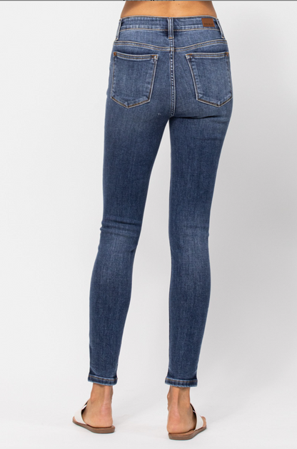 Judy Blue Handsand Skinny Fit Jeans - Medium Wash