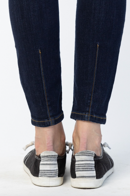 Judy Blue Back Phone Yoke Seam Skinny Jeans