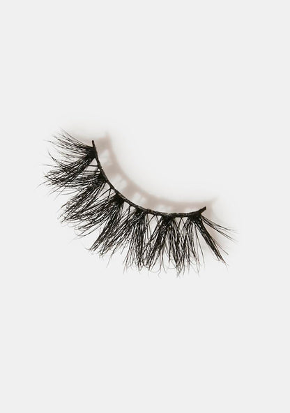Annoying Lashes